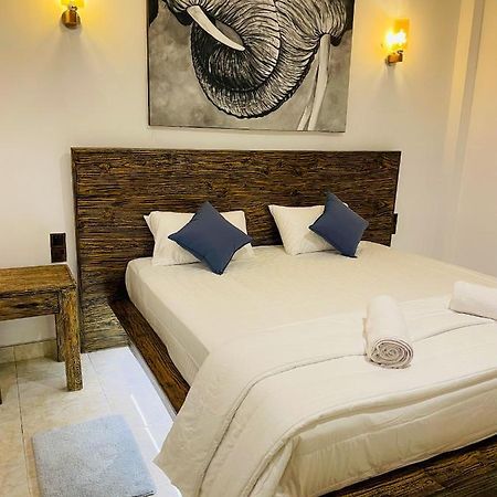 Rusty Bunk Villa 康提 外观 照片